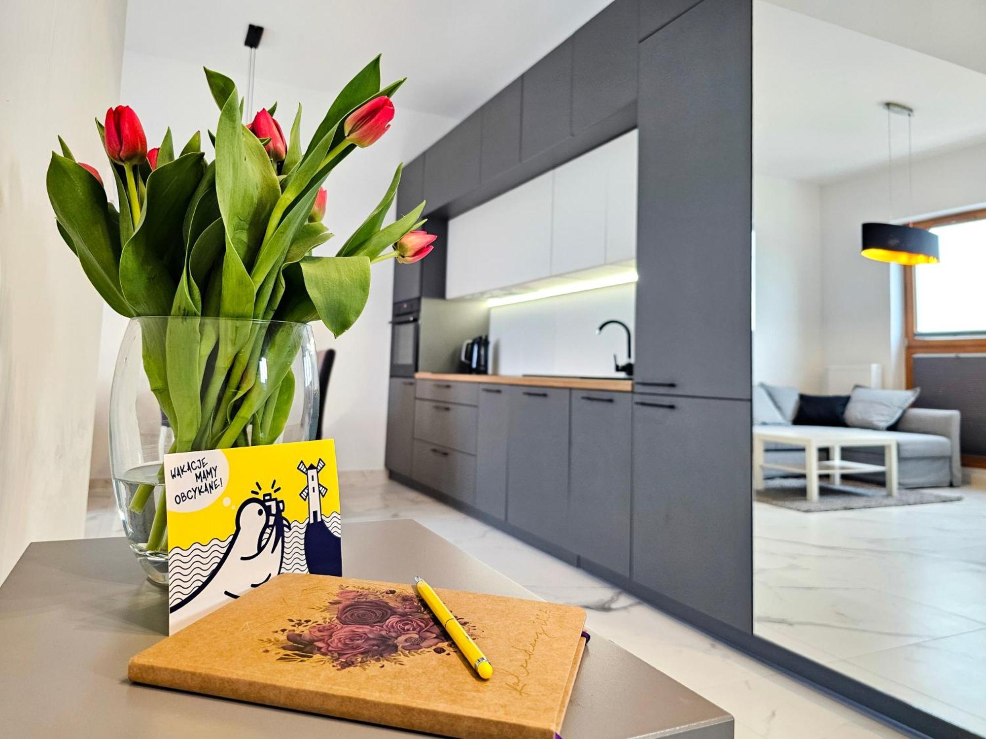 Visit Baltic - Platan Tower Grey Appartement Świnoujście Buitenkant foto